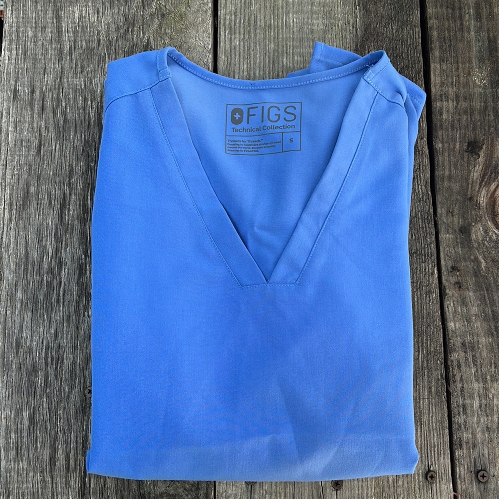 Figs blue scrub top. Size small